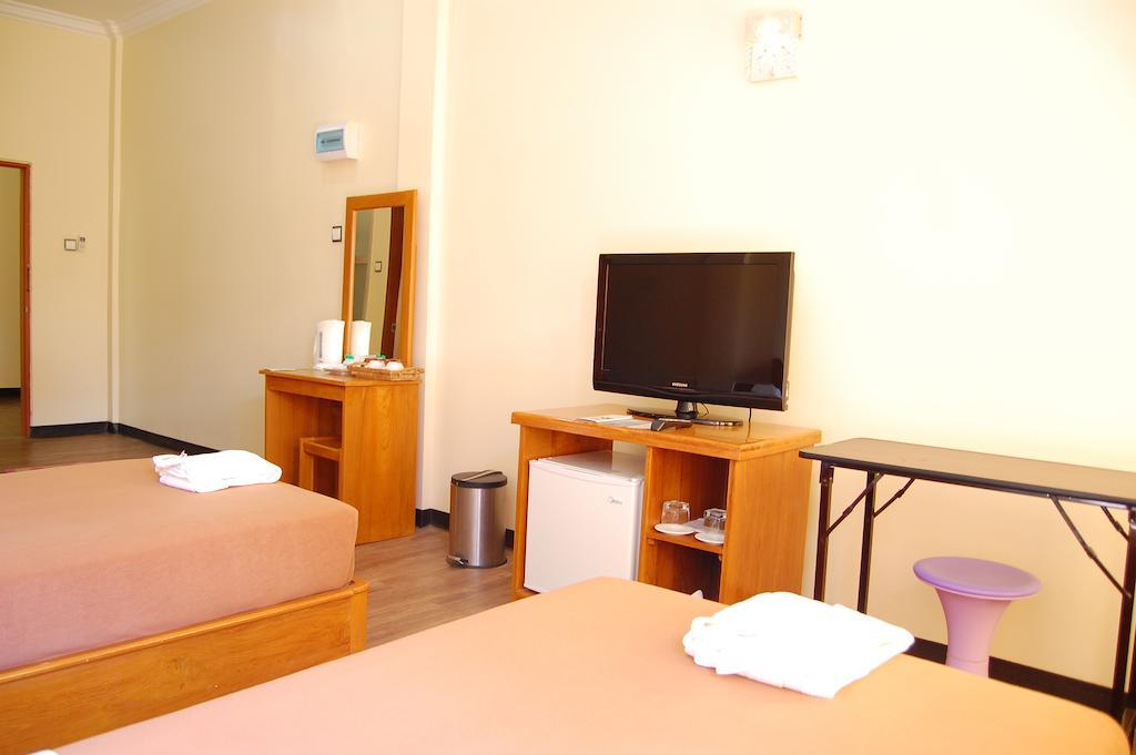 Mingalar Thiri 4*